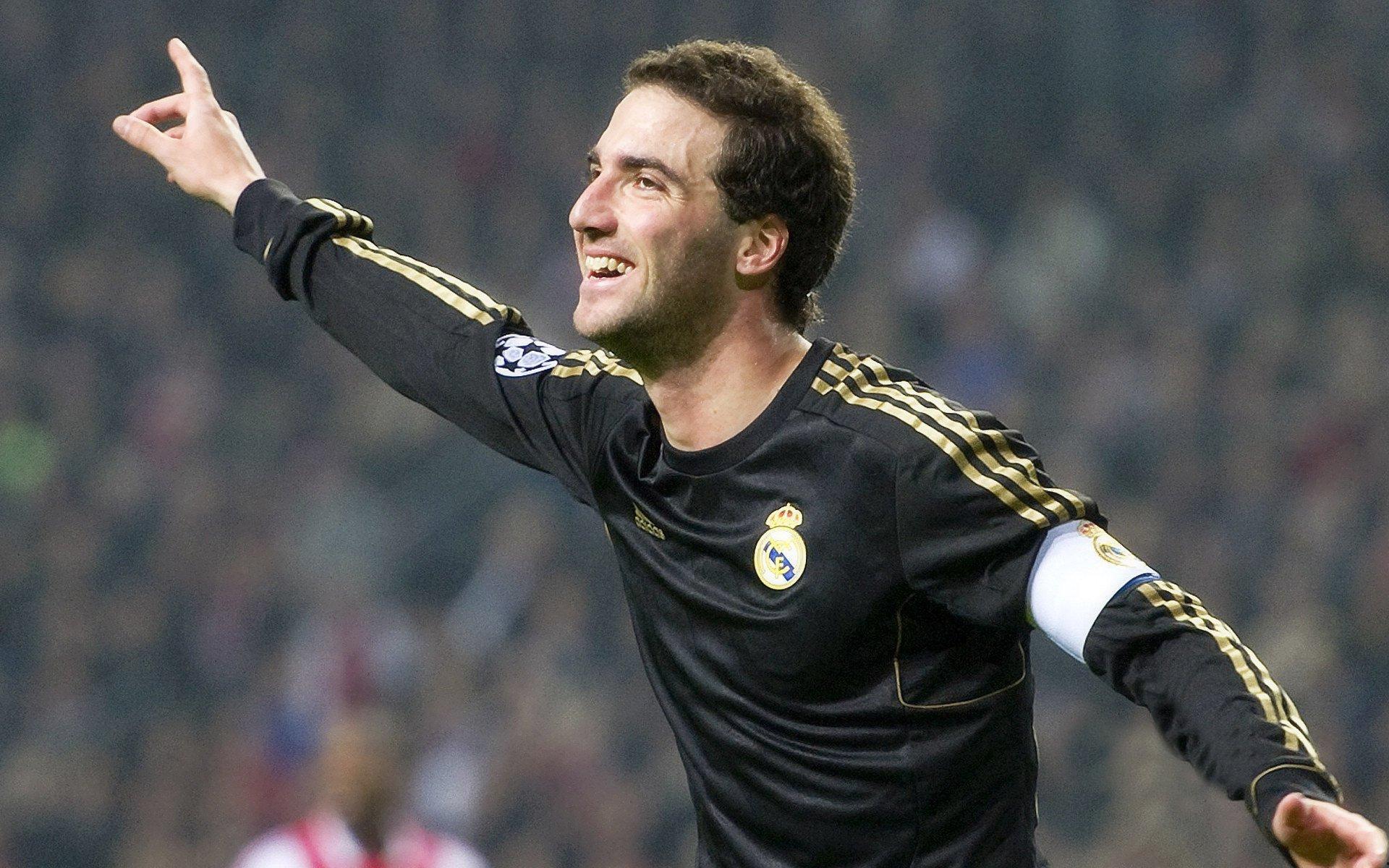 亚马尔亲证身体与心态俱佳，驳斥不实传闻专注赛场未来