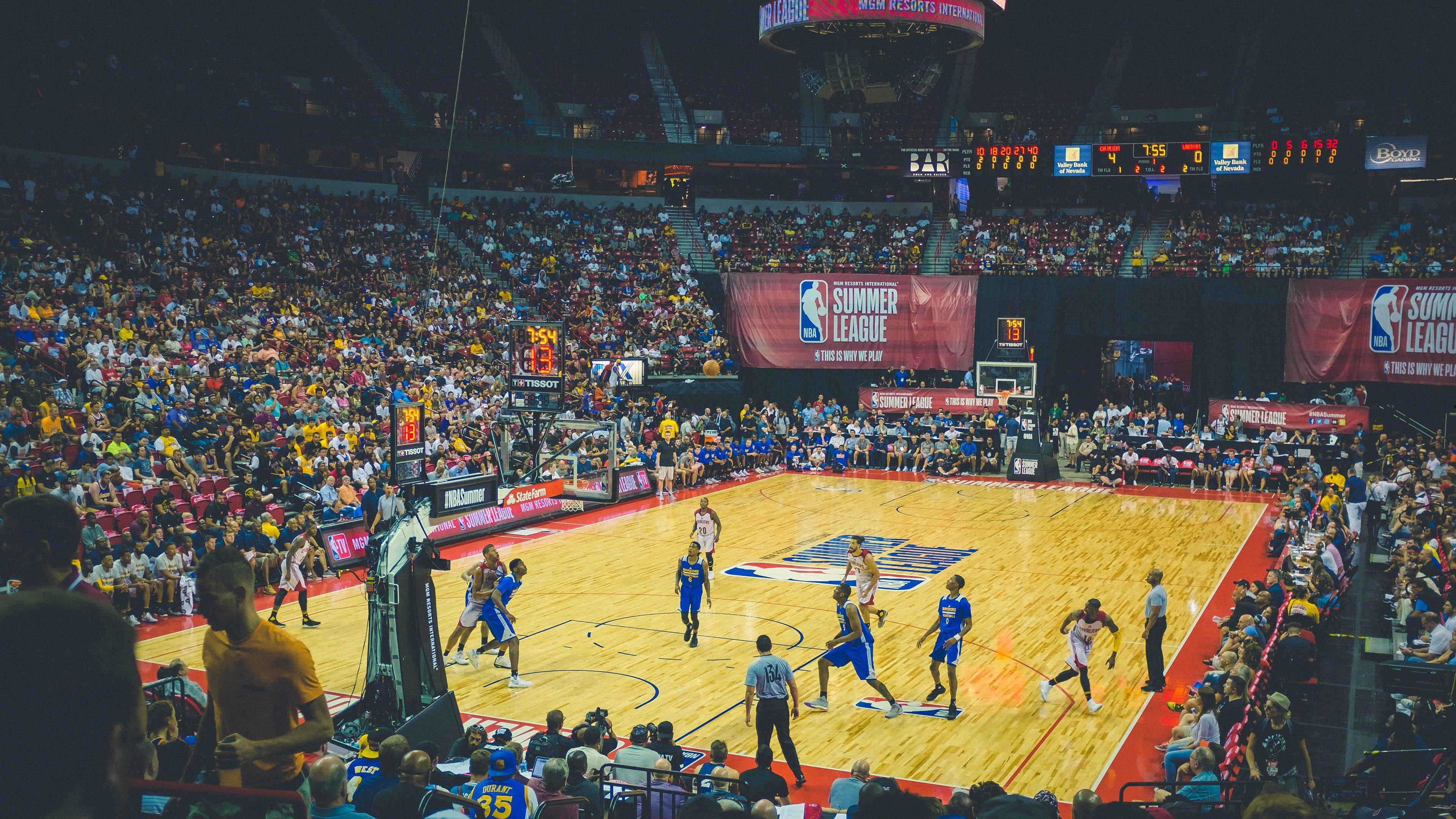 皇马缺席西甲联盟关键会议引关注,与特瓦斯关系再度成焦点